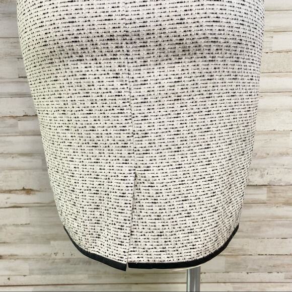 Vera Wang Lavender Label Boucle Tweed Skirt Womens Size 10 Black White Cotton - Picture 9 of 13